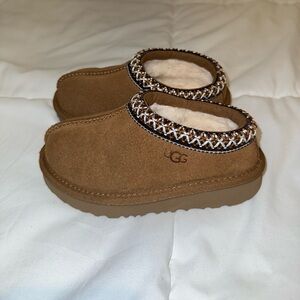 Toddler Uggs Tasman II